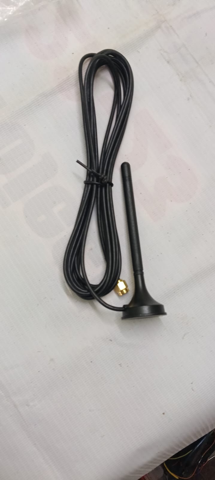 Magnetic-Base GSM Antenna with SMA Connector